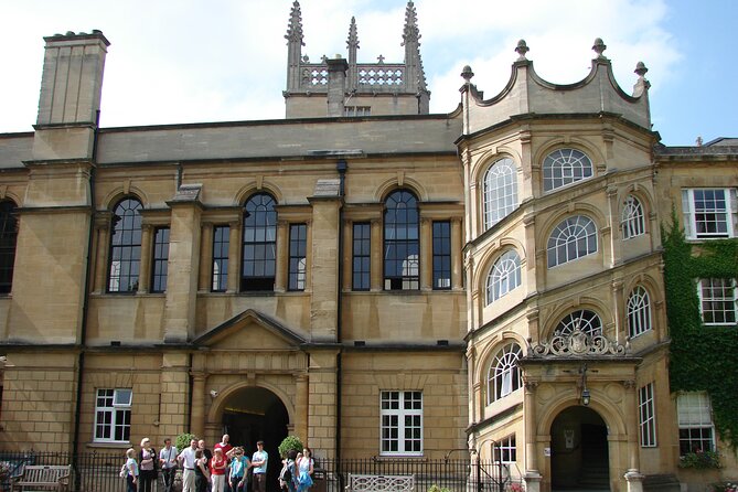 1.5-hour Oxford City and University Walking Tour - The Guide Factor: Why Stories Matter More Than Schedules