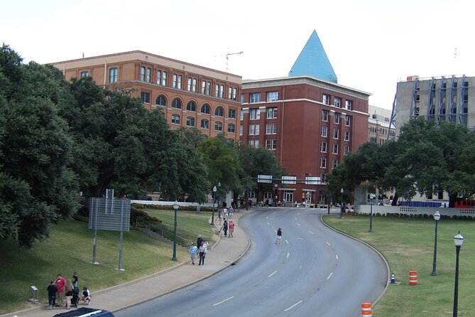 1-Hour JFK Assassination Walking Tour - Why this 1-hour JFK route works when time is tight