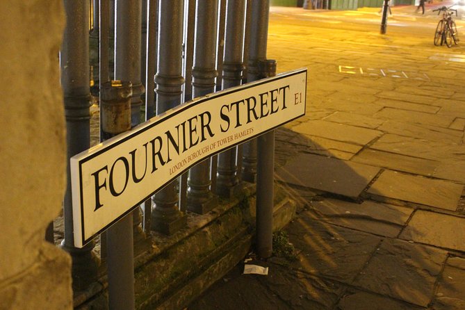 2-Hour Jack the Ripper Small Group Walking Tour in London - East London after dark: what makes this Jack the Ripper walk work