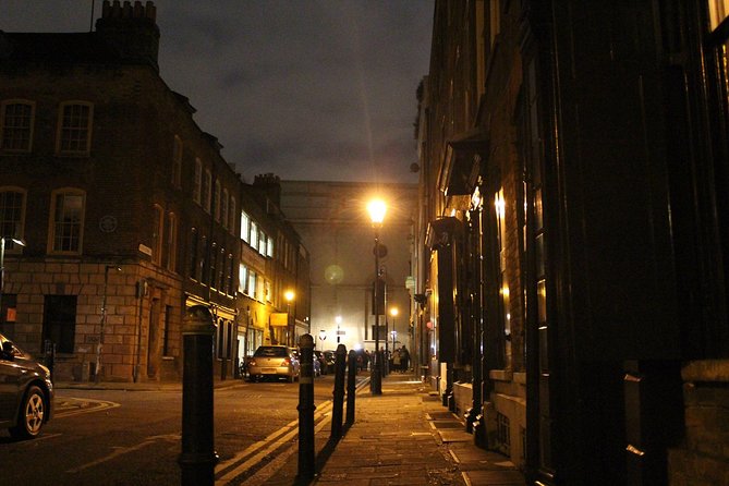 2-Hour Jack the Ripper Small Group Walking Tour in London - Meeting at Liverpool Street: the clock tower start and your first orientation