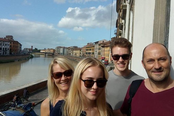 2-Hour Small-Group Walking Tour of Pisa Off The Beaten Path - Borgo Stretto: medieval Pisa on the north bank