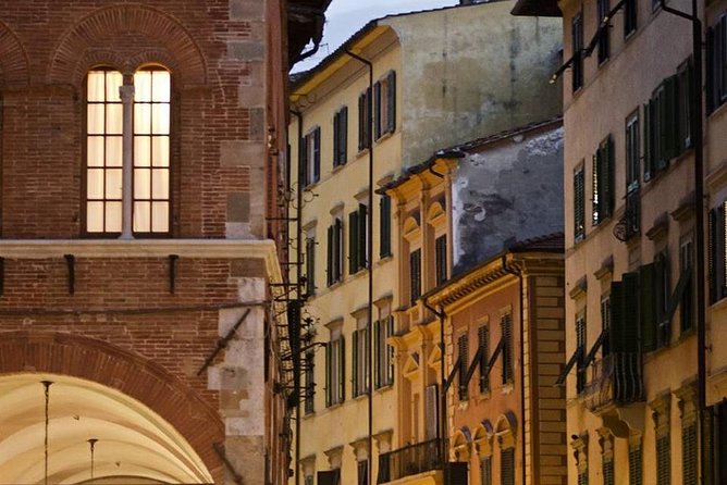 2-Hour Small-Group Walking Tour of Pisa Off The Beaten Path - Piazza dei Cavalieri: from political power to late Renaissance beauty