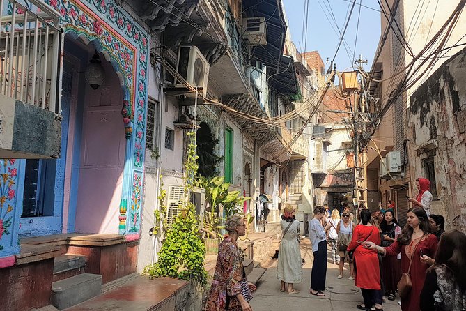 3-hour Old Delhi Heritage Walking tour with Rickshaw Ride - Old Delhi in a few hours: how this tour actually feels