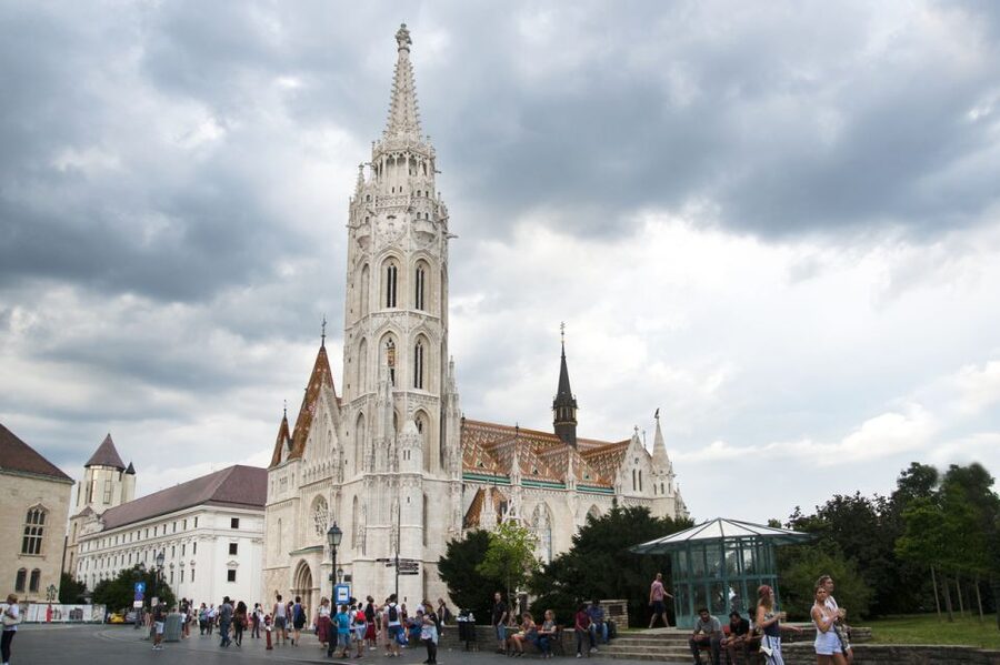 3-Hour Orientation Walking Tour of Buda and Pest - Pace, weather, and what to wear