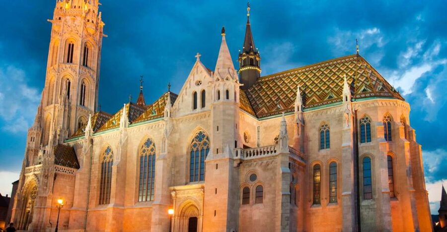 3-Hour Orientation Walking Tour of Buda and Pest - Crossing the Danube by metro and bus, not taxi