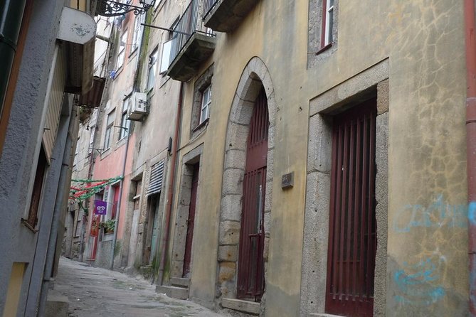3-Hour Porto Jewish Heritage Walking Tour with Local Guide - Sao Bento da Vitoria and memorial sites: reading memory in stone
