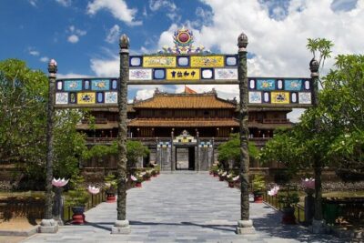 3-Hours Hue Imperial Walking Tour with Guide with Lunch/ Dinner - Price and Logistics: What You’re Actually Paying