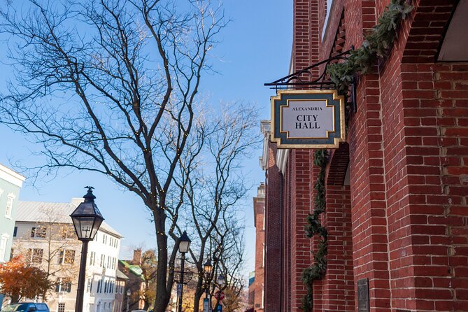 A Guided Walking Tour through Historic Old Town Alexandria - Prince Street and the Athenaeum: Architecture You Can Actually Read