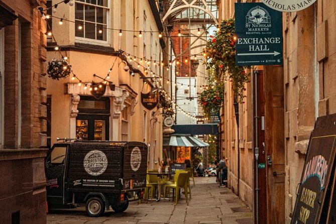 Air Raid Shelter + St. Nicholas Market Walking Tour - The 2-hour flow: how the walking and standing really work