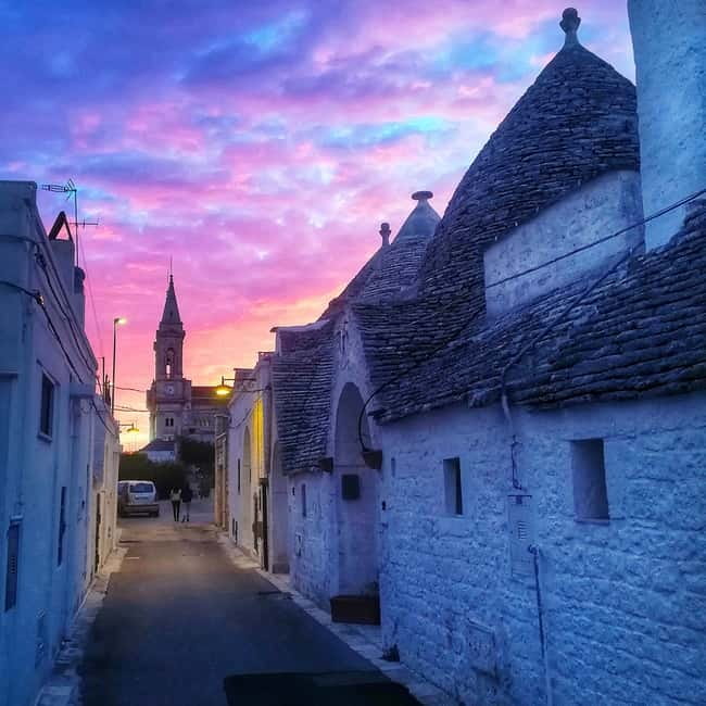 Alberobello: Walking Tour among Trulli Houses with a Local - Aia Piccola and the residential-feeling trulli