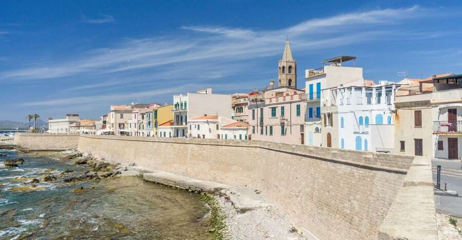 Alghero: Historic Center Walking Tour with A Local Guide - How the guide style improves your experience