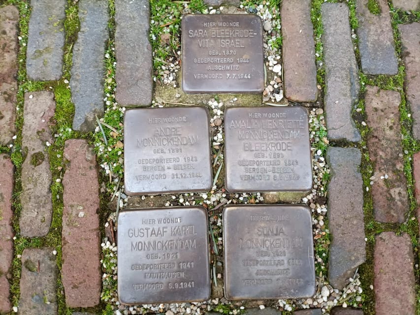 Amsterdam: Anne Frank Guided Small Group Walking Tour - Anne Frank Monument: pause at a place built for remembrance