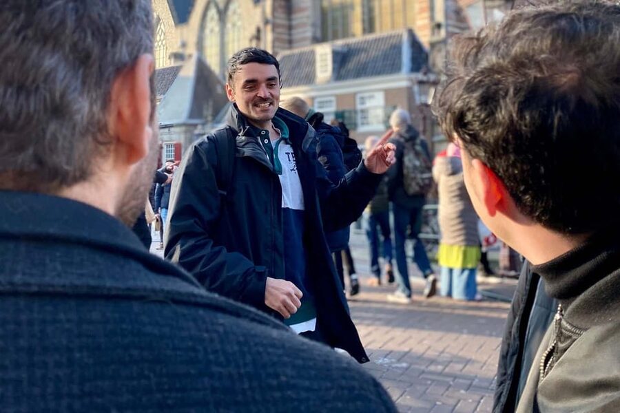 Amsterdam: Anne Frank Guided Small Group Walking Tour - Finishing outside the Anne Frank House: great timing, but plan tickets now