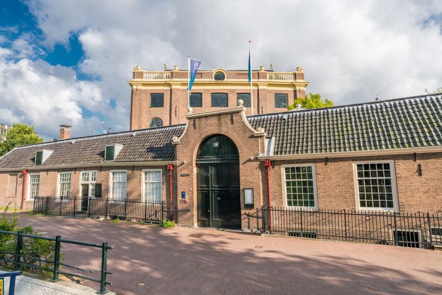 Amsterdam Anne Frank: Small-Group Walking Tour & Local Guide - Portuguese Synagogue: where the story begins (and why it matters)