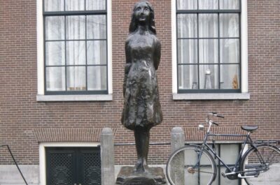Amsterdam: Anne Frank Walking Tour - Portuguese Synagogue: Seeing a Place of Faith in a Wartime Story