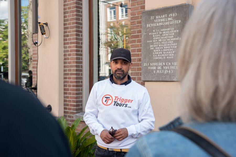 Amsterdam: Anne Frank Walking Tour - The Auschwitz Monument: Why This Stop Often Feels Like the Emotional Peak