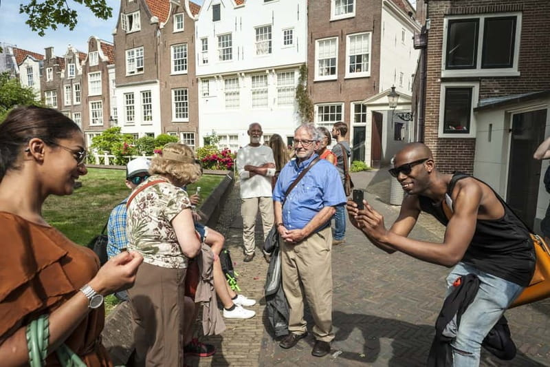 Amsterdam: Ganja Walking Tour - Flower Market and the snack-and-photo rhythm