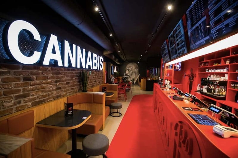 Amsterdam: Ganja Walking Tour - Royal Palace to Cafe the Barrel: a smart walk design