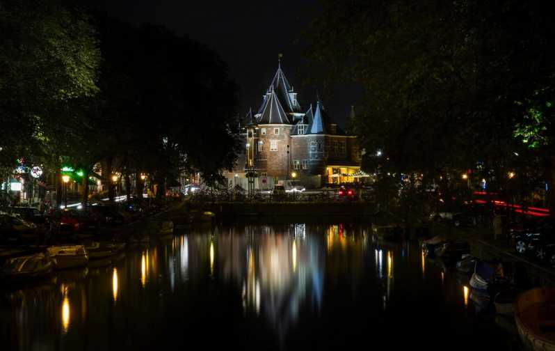 Amsterdam: Haunted History and Ghost Walking Tour - Starting at Dam Square: Where the Story Gets Legs
