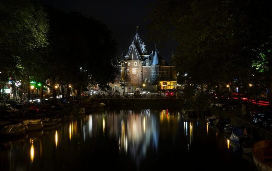 Amsterdam: Haunted History and Ghost Walking Tour - Spinhuis Women’s Prison: Why This Stop Hits Hard