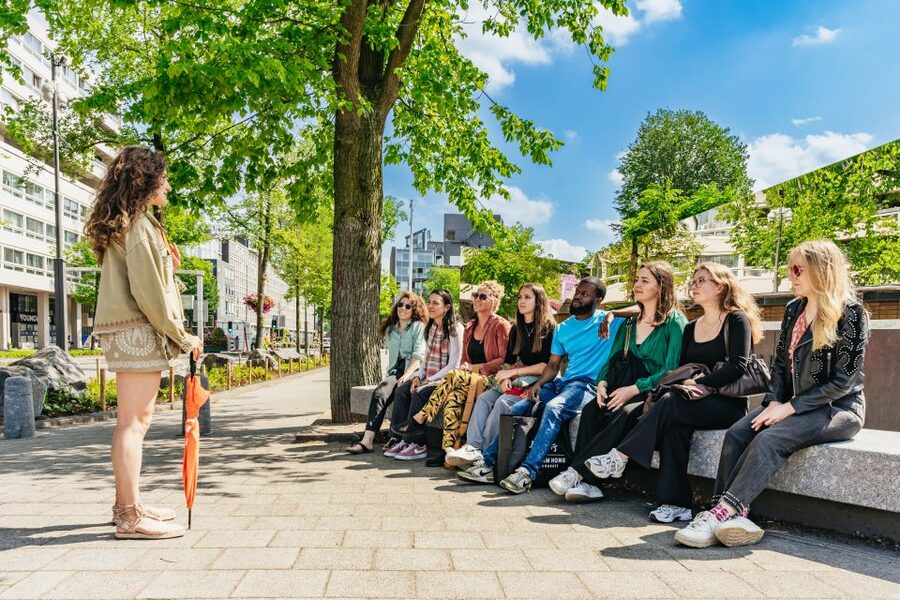 Amsterdam: Life of Anne Frank and World War II Walking Tour - WWII Amsterdam and the Dutch Resistance: Why the Streets Were Dangerous