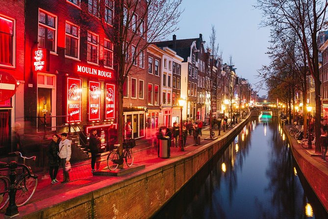 Amsterdam Red Light District Walking Tour in EN/DE/IT/ES - Price and logistics: is $38.71 worth it?