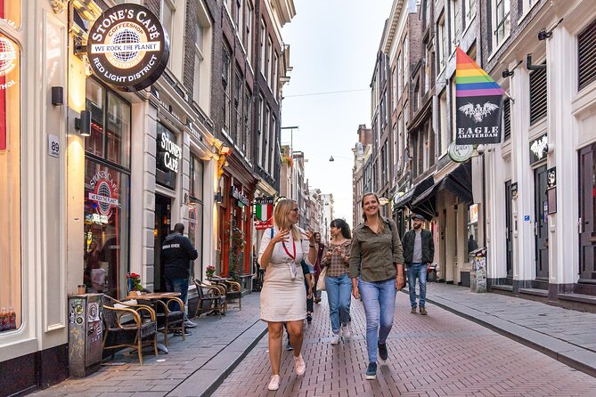 Amsterdam Red Light District Walking Tour in EN/DE/IT/ES - Safety, rules, and what you should know before you step in