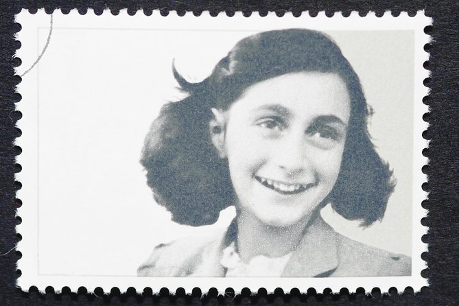 Anne Frank and Jewish Quarter Amsterdam Private Walking Tour - Entering Amsterdam’s Jewish Quarter the practical way