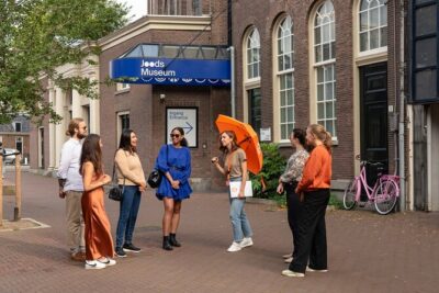 Anne Frank's Story - Guided Walking Tour through Amsterdam - Where you meet and how the walk keeps moving