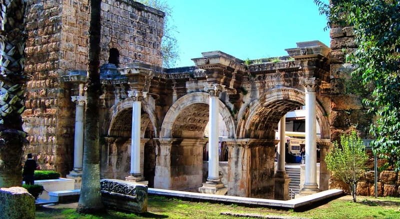 Antalya: Old Town Walking Tour with Dessert Tasting - Who should book this Antalya Old Town tour