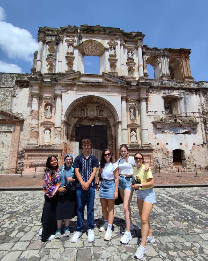 Antigua Guatemala: City Highlights Guided Walking Tour - Pacing, small-group energy, and guides who keep it human