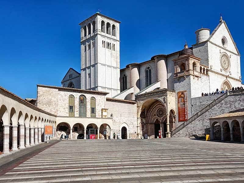 Assisi: Walking Tour with St. Francis Basilica Visit - San Rufino Cathedral and Piazza del Comune: Where Assisi Shows Its Civic Side