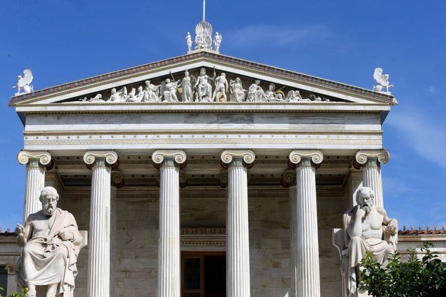 Athens: Guided Mythological Walking Tour - Korai 4 Meet-Up: Starting in the Right Place (and the Right Mood)