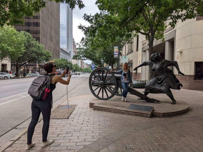 Austin: Downtown History Walking Tour - Meet Your Guide at Halcyon and Get Oriented Fast