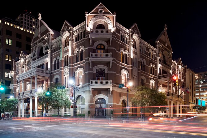 Austin Haunted Pub Crawl Walking Tour - What You’re Really Buying: Ghost Tales With Bar Stops