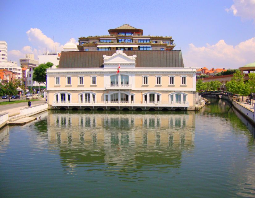 Aveiro: Boat Cruise and City Walking Tour with Sweet Tasting - Beira Mar on foot: fishermen streets, fish market energy, and Art Nouveau faces