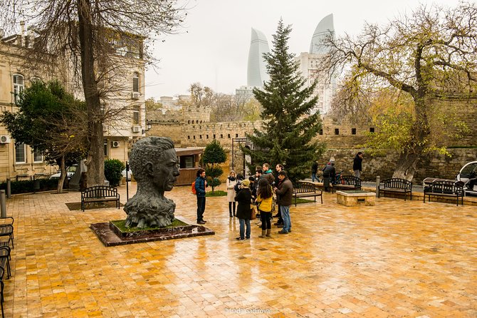 Baku Oil Heritage & Old Town Walking Tour - Start at Fountain Square: a Trading Street Legacy