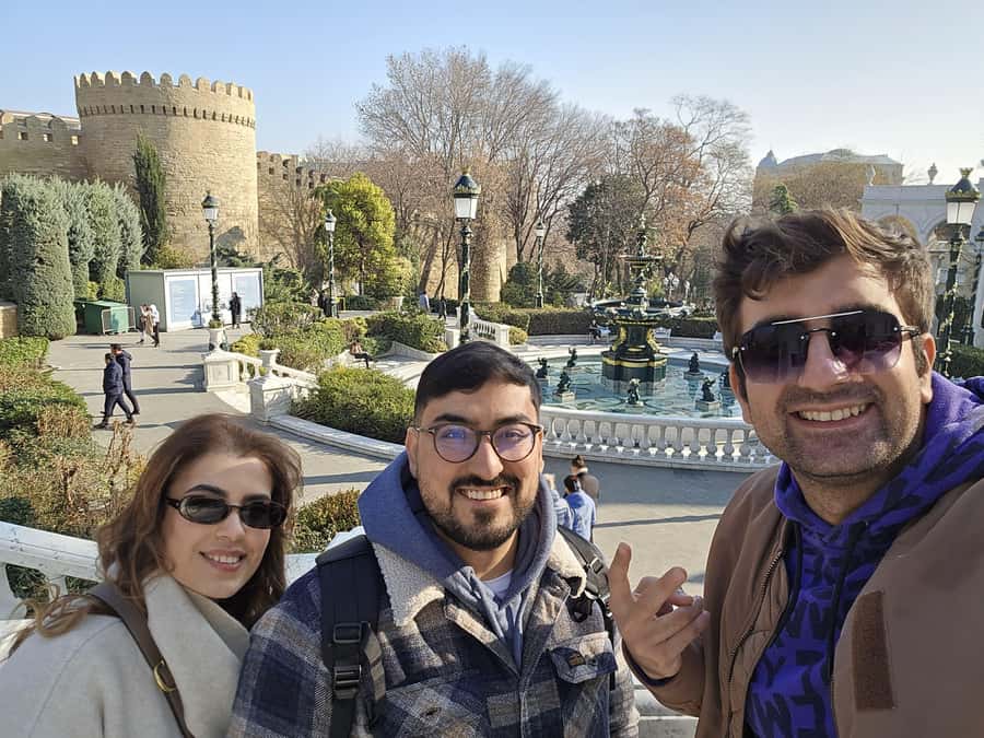 Baku: Stunning Walking Tour of Historical and Modern City - Icherisheher and the Maiden Tower: the Old City hits different with a guide