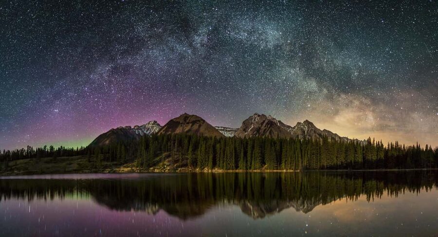 Banff: Guided Sunset and Stargazing Tour - How the guide finds constellations, satellites, and aurora potential