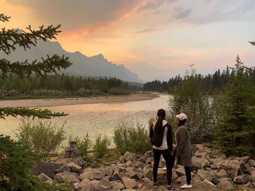 Banff: Guided Sunset and Stargazing Tour - Wildlife awareness without the fear factor