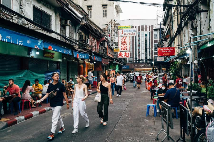 Bangkok: Chinatown by Night Walking Tour - Key highlights to look for on Chinatown by Night