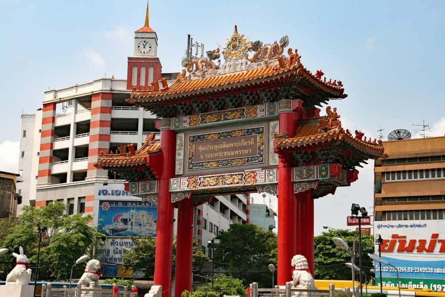Bangkok: Chinatown by Night Walking Tour - Getting there from Hua Lamphong MRT Exit 1 (and starting without stress)