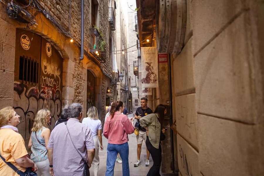 Barcelona: City Walking Tour with a Local Guide - Tips to make the most of a short walking tour