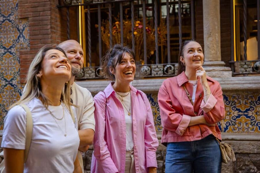 Barcelona: City Walking Tour with a Local Guide - Price and value: why $29 works if you want context