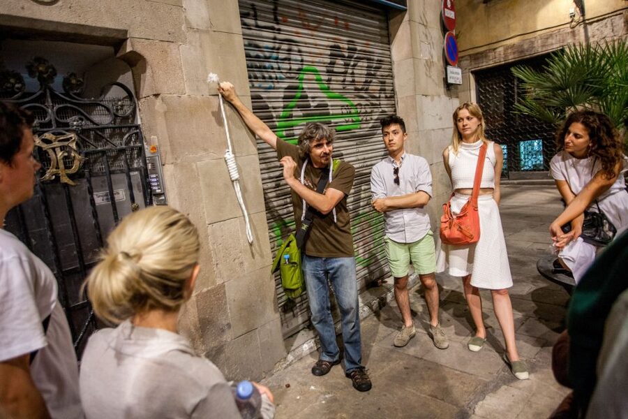 Barcelona: Dark History Night Walking Tour - Executioner stories that make the history human