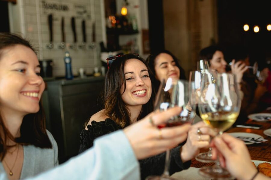 Barcelona: El Born Food Walking Tour with Tapas and Drinks - Priority service at four bars: the “time value” you’re paying for