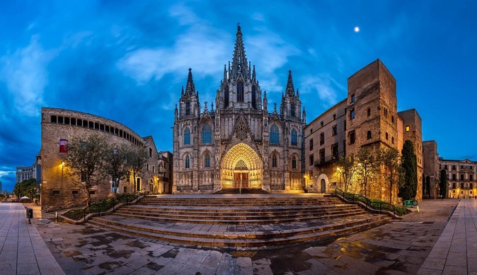 Barcelona: Guided Food Walking Tour with Tapas and Wine - Quick hits before you commit