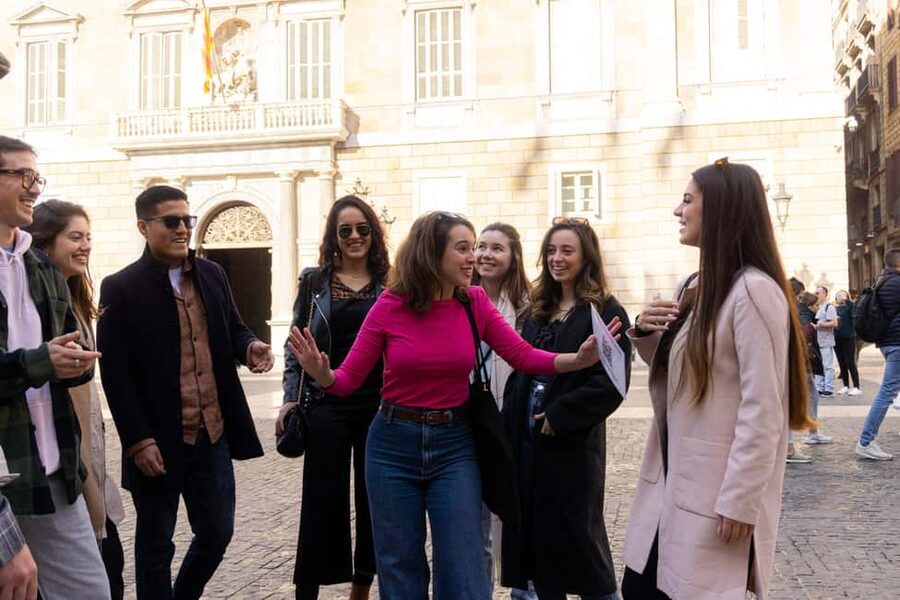 Barcelona: Hidden Gems Walking Tour Including 10+ Sights - Sonia and Juan-Style Storytelling: The Guides That Make It Click