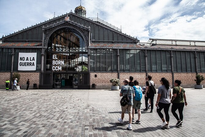 Barcelona Markets Tour - Basílica de Santa Maria del Mar: Gothic Shapes and a Modern Pop-Culture Link