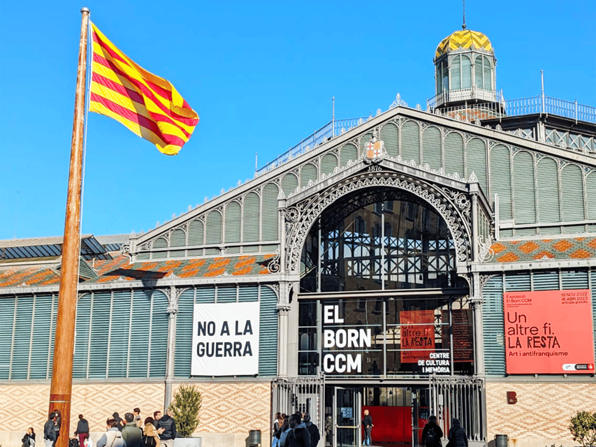 Barcelona: Old Town Private Walking Tour of Past and Present - Fábio’s guide style: pacing, photos, and practical tips